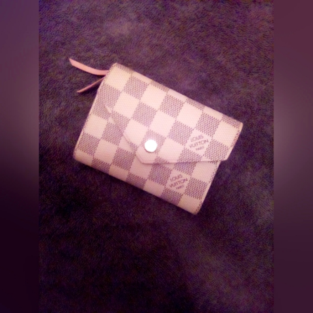 BRAND NEW Louis Vuitton Paris Wallet